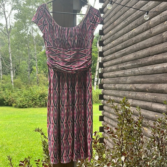 Van Heusen dress sz 6. Like new - Picture 1 of 6